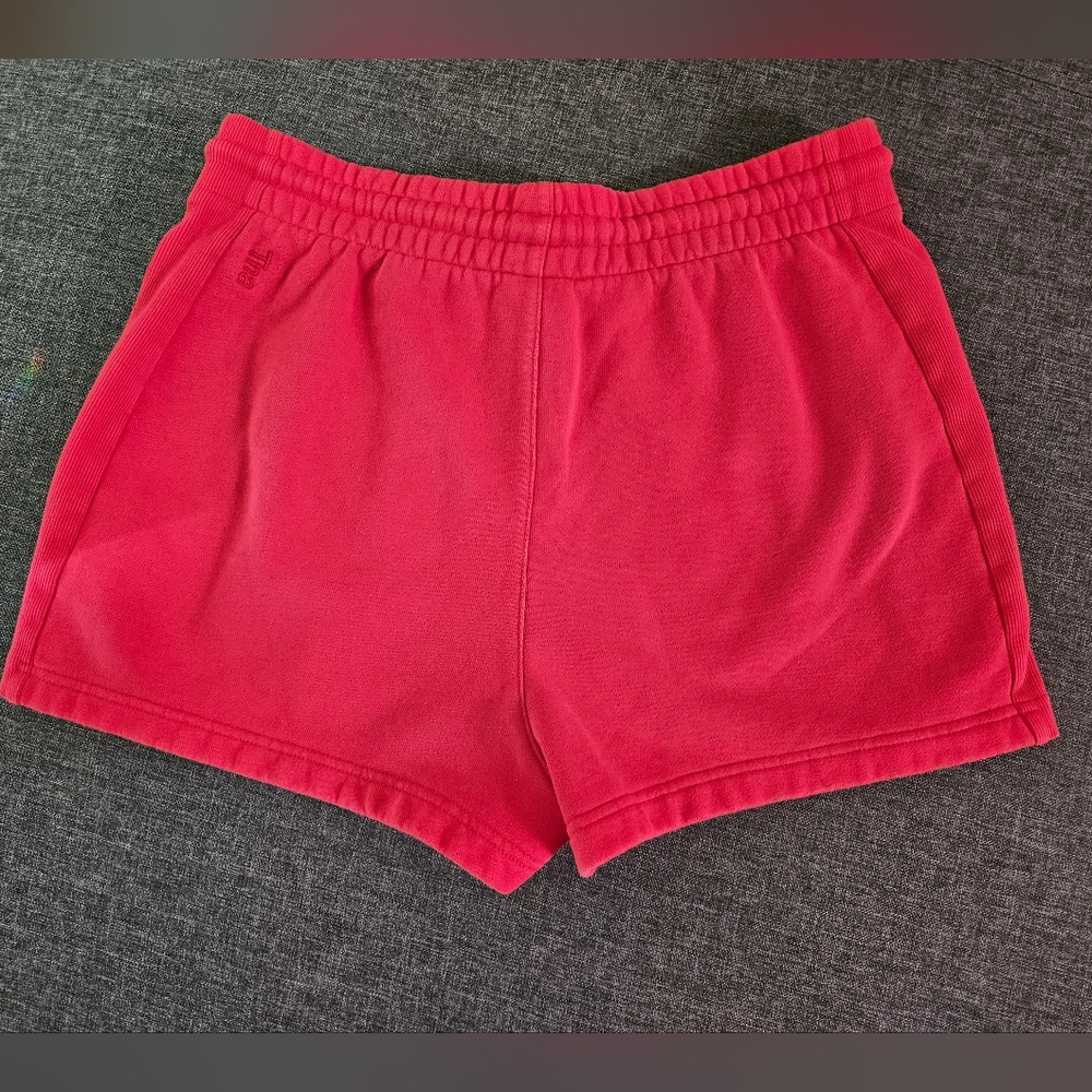 TNA Cozy Fleece Shorts Size Medium - Picture 2 of 5